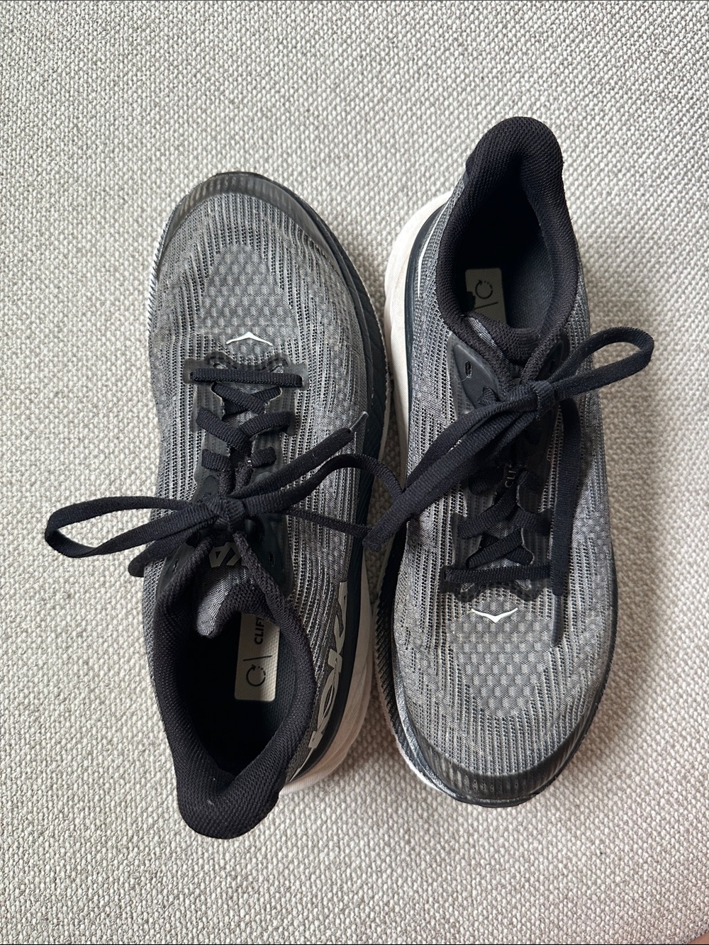 Hoka Clifton 9 running shoes in Gray and Black